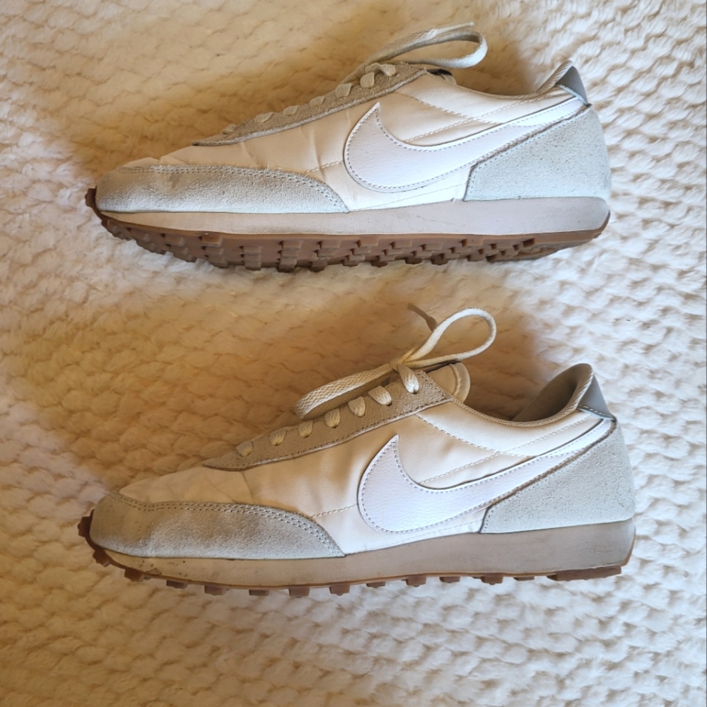 Nike retro style shoes